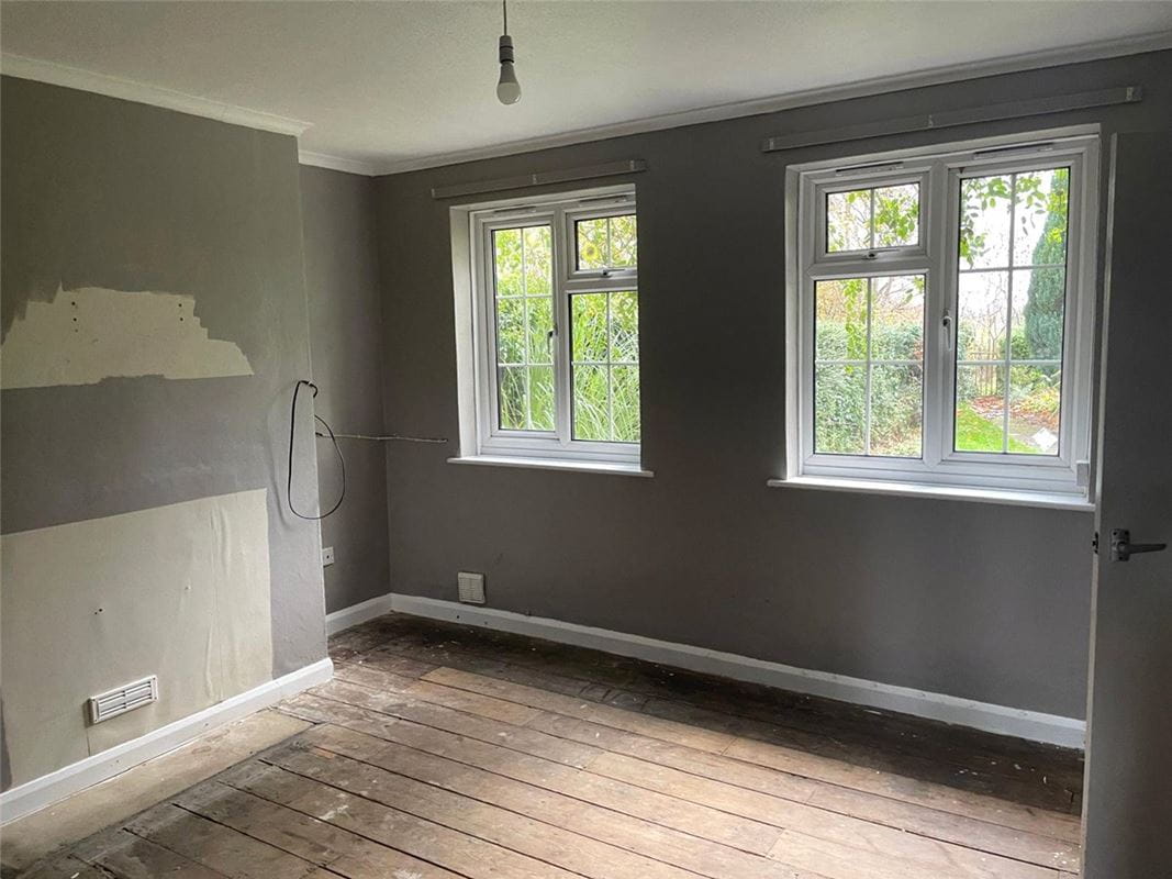 3 bedroom house, Beckhampton Road, Avebury Trusloe SN8 - Available