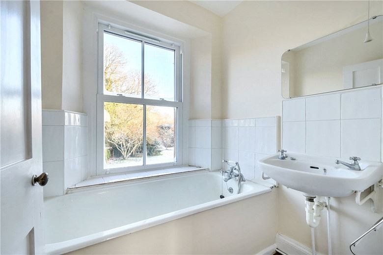 3 bedroom house, The Street, Marden SN10 - Available