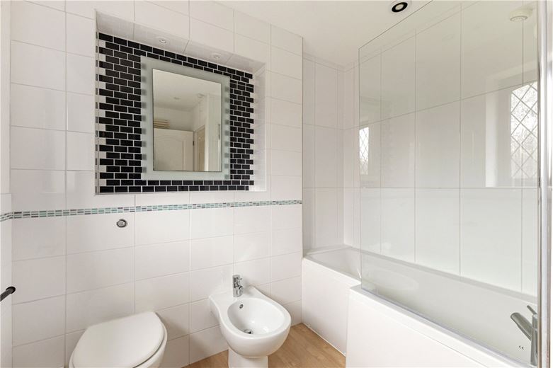 4 bedroom house, Manor Park, South Marston SN3 - Available