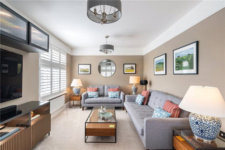 3 bedroom house, Garside Way, Marlborough SN8 - Available