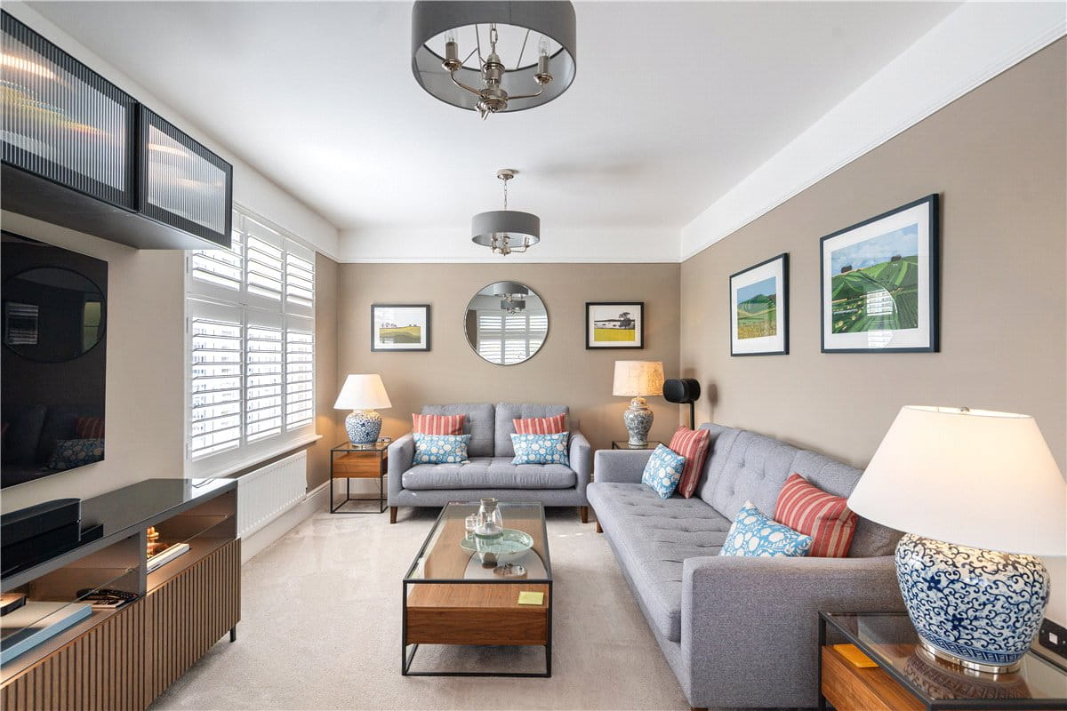 3 bedroom house, Garside Way, Marlborough SN8 - Available