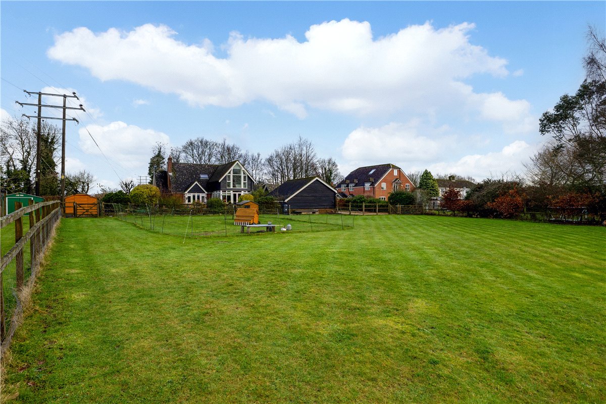 5 bedroom house, Littleworth, Pewsey SN9 - Available