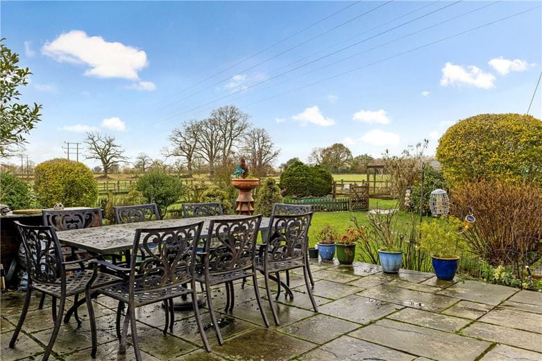 5 bedroom house, Littleworth, Pewsey SN9 - Available