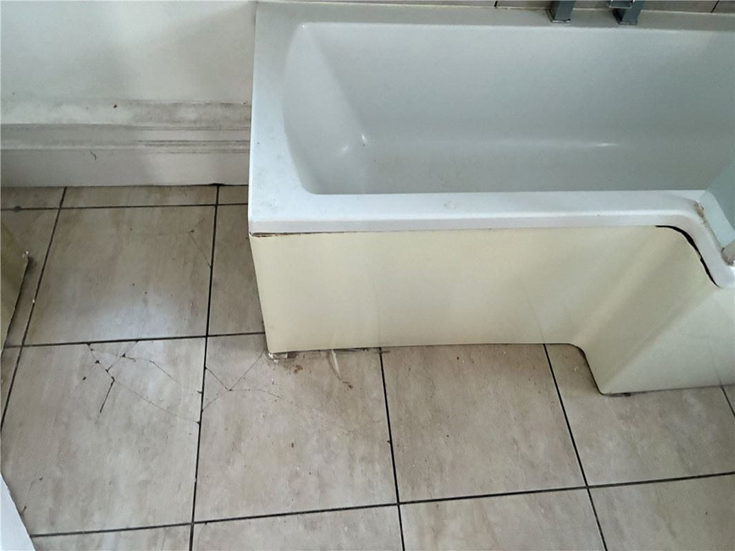 3 bedroom house, Burbage Road, Easton Royal SN9 - Sold STC