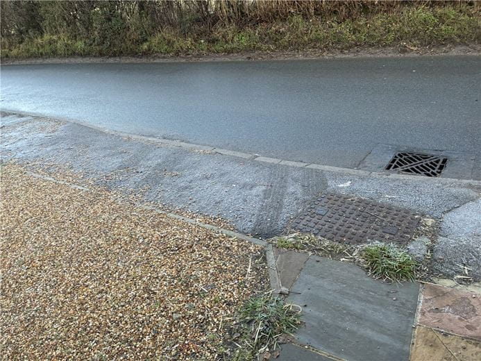 3 bedroom house, Burbage Road, Easton Royal SN9 - Sold STC