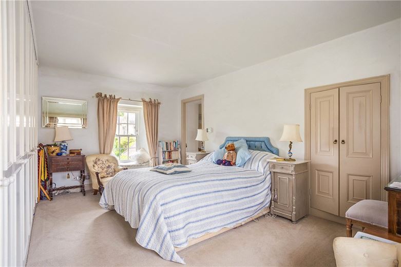 4 bedroom house, Castle Street, Calne SN11 - Available