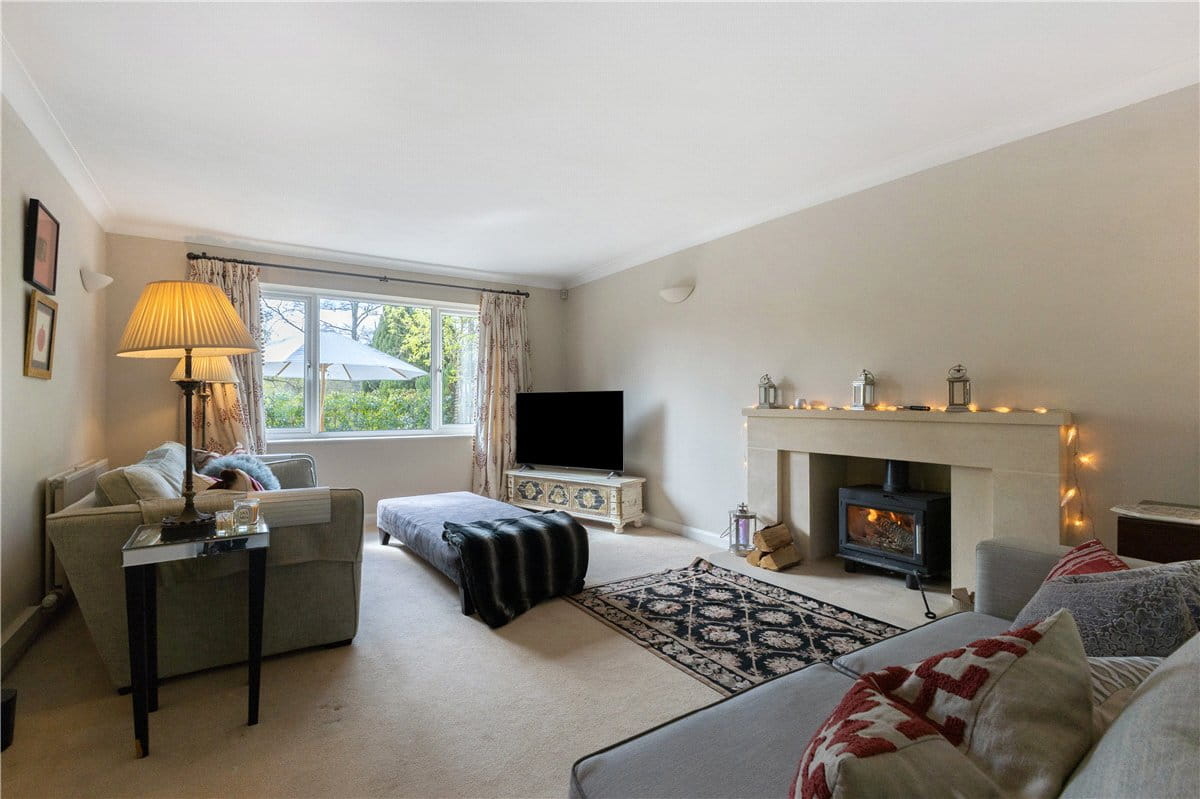 5 bedroom house, Bridge Street, Manton SN8 - Available