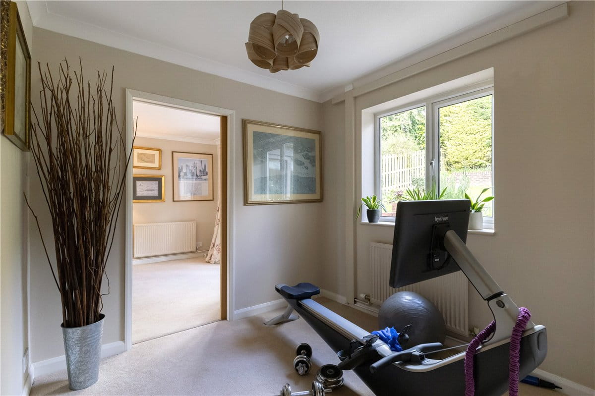 5 bedroom house, Bridge Street, Manton SN8 - Available