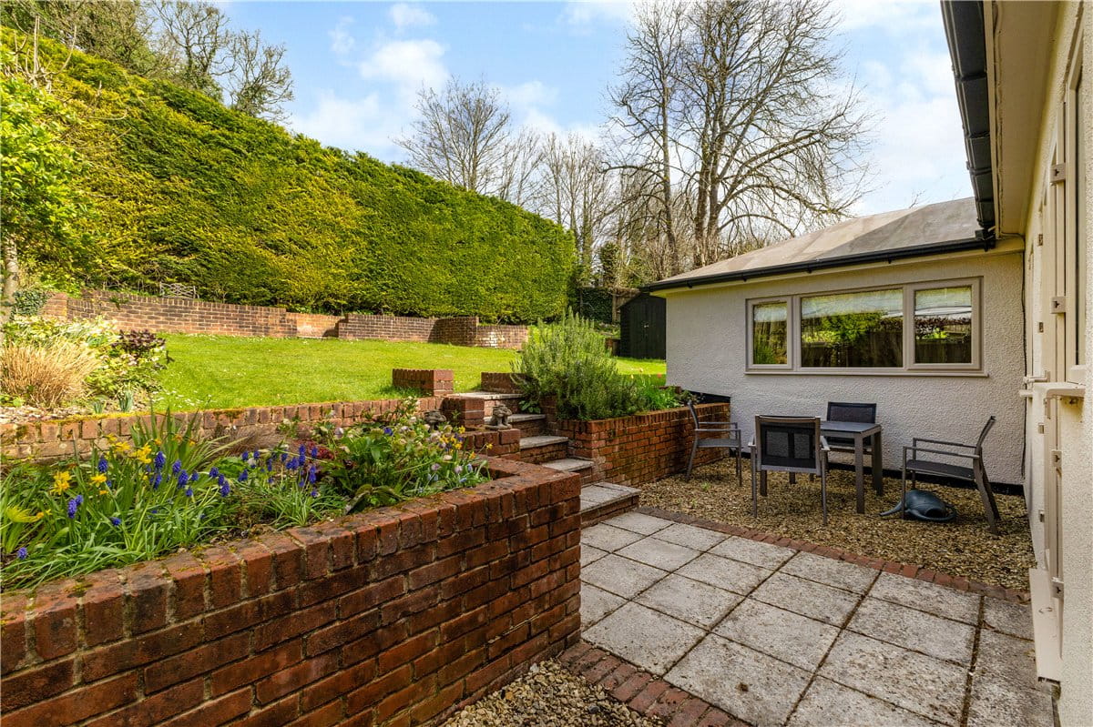 5 bedroom house, Bridge Street, Manton SN8 - Available