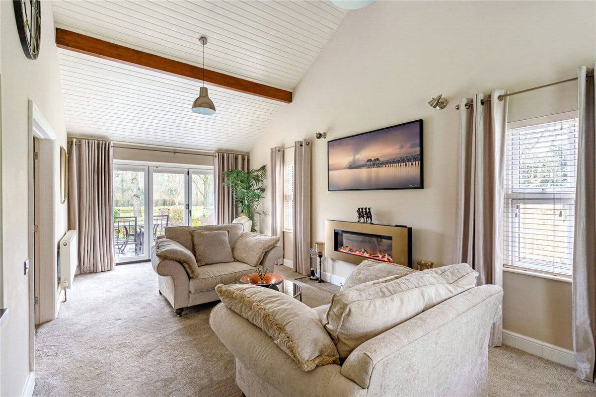 4 bedroom house, Brettingham Gate, Swindon SN3 - Available