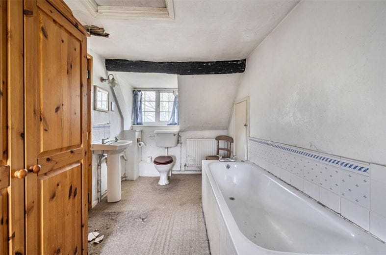 3 bedroom cottage, Brown's Lane, Alton Barnes SN8 - Available