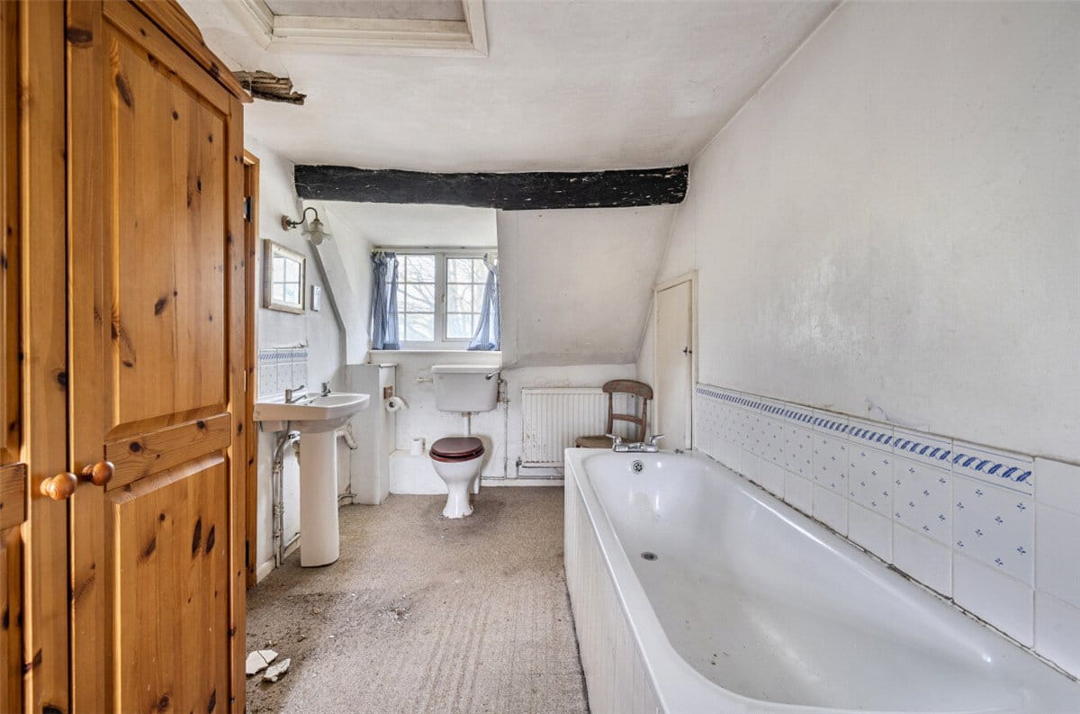 3 bedroom cottage, Brown's Lane, Alton Barnes SN8 - Available