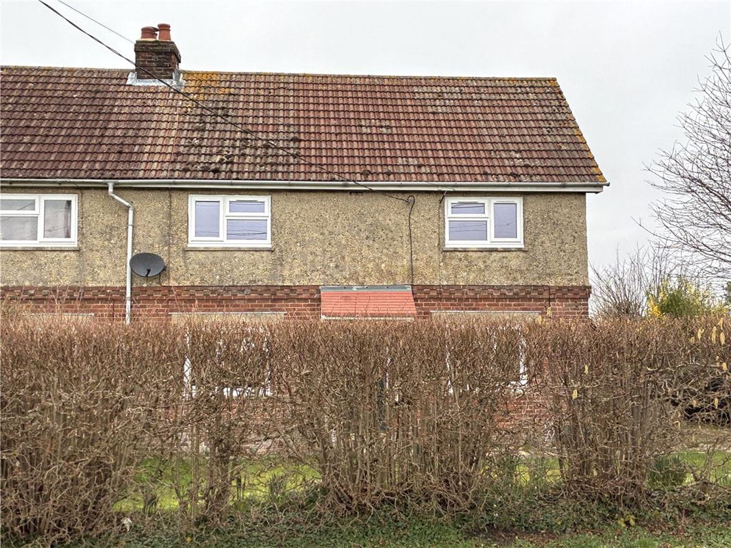 3 bedroom house, Severalls, Ham SN8 - Available