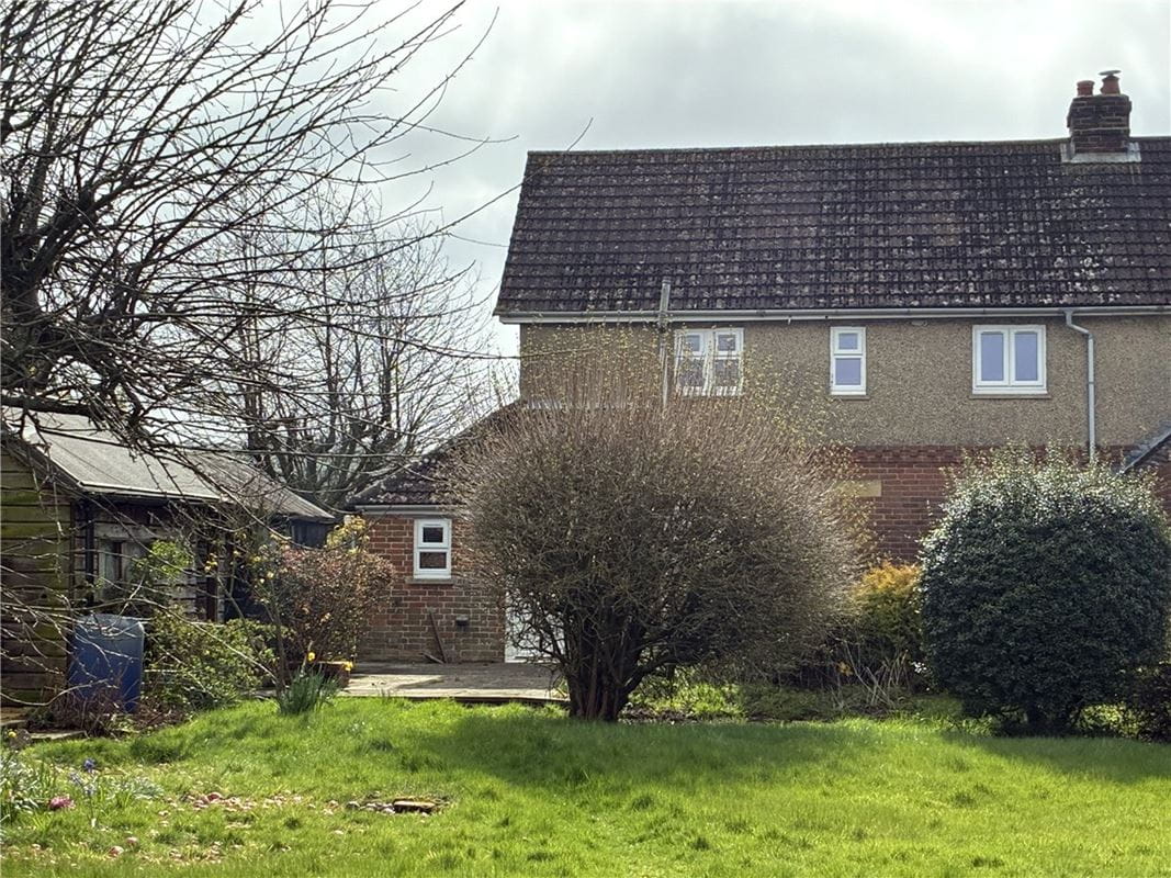 3 bedroom house, Severalls, Ham SN8 - Available