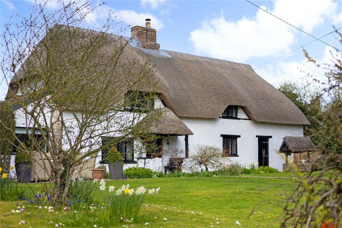 3 bedroom house, Park Lane, Cherhill SN11 - Available