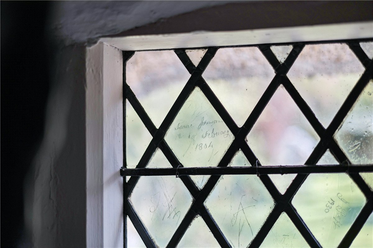 3 bedroom cottage, High Street, Burbage SN8 - Available