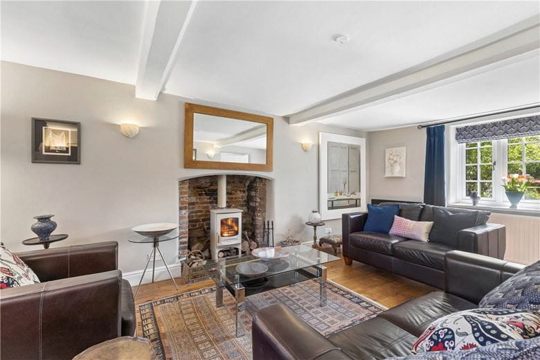 6 bedroom house, The Street, All Cannings SN10 - Available