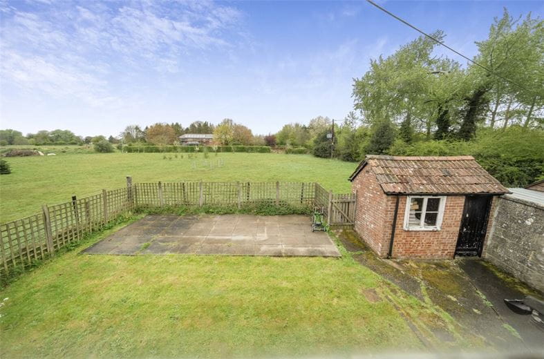 3 bedroom cottage, Dragon Lane, Manningford Bruce SN9 - Available