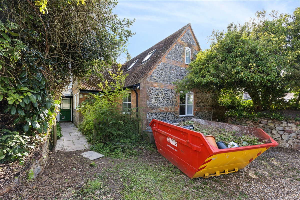 3 bedroom house, West Street, Aldbourne SN8 - Available