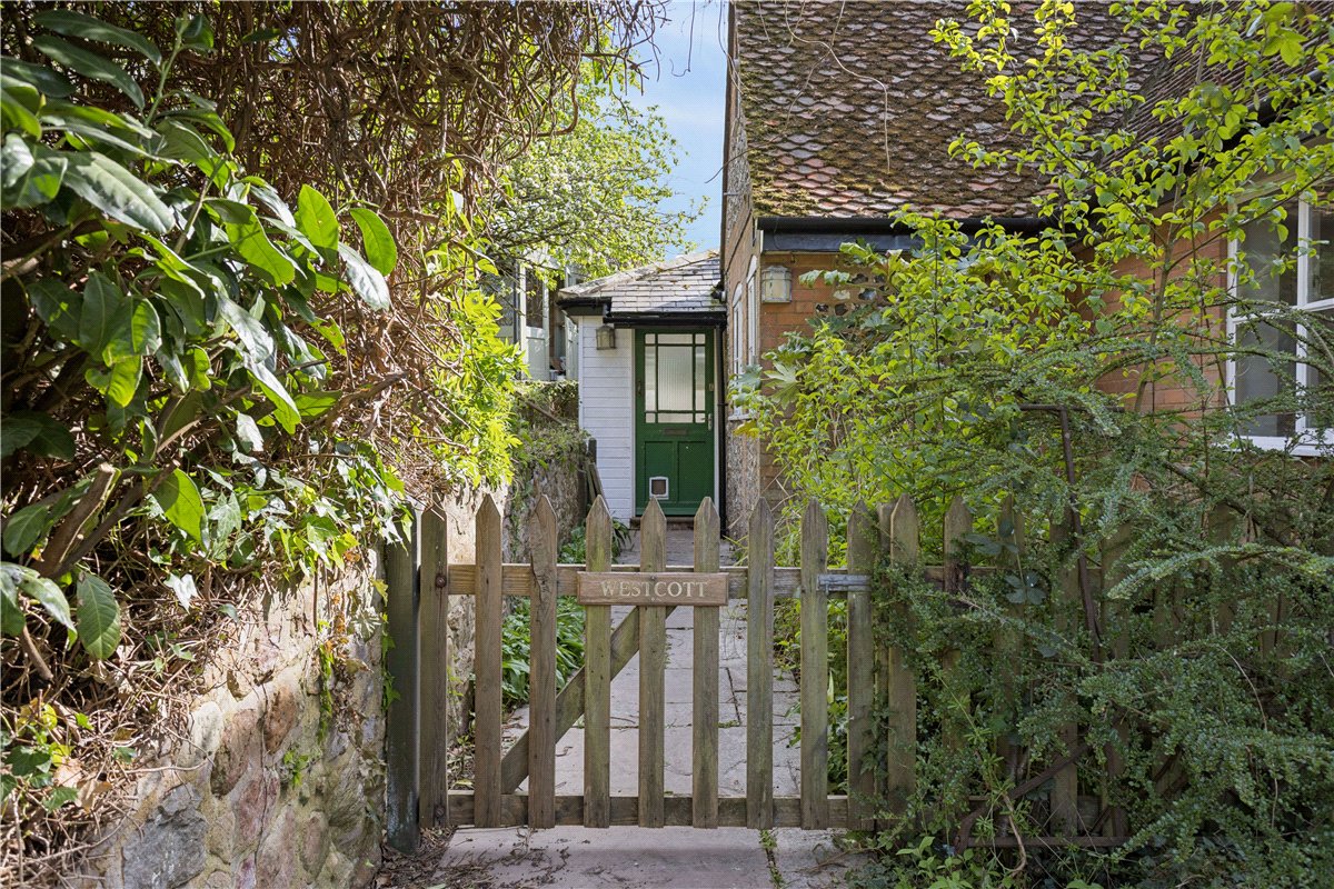 3 bedroom house, West Street, Aldbourne SN8 - Available