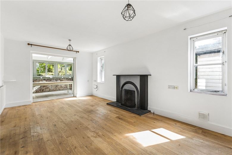 3 bedroom house, West Street, Aldbourne SN8 - Available