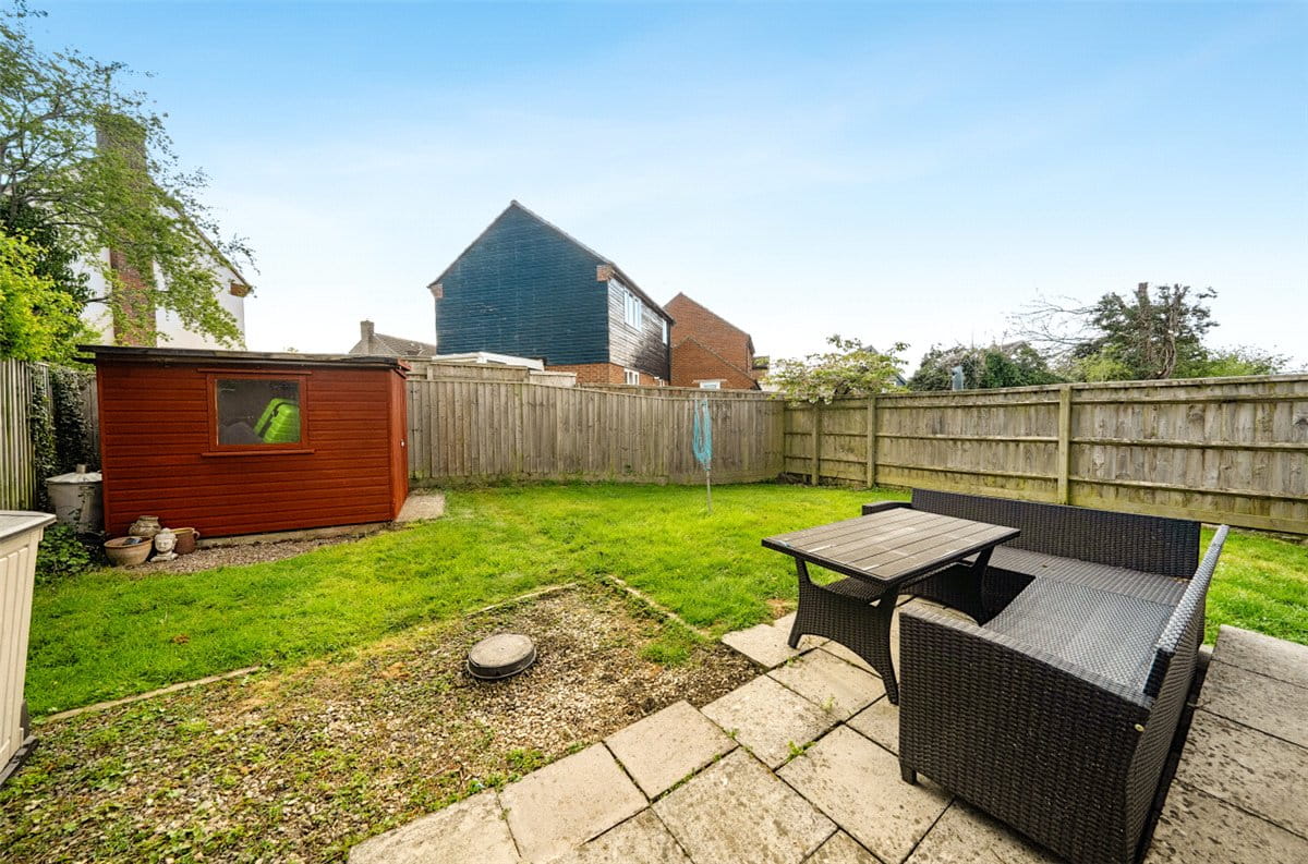 2 bedroom house, Badger Close, Royal Wootton Bassett SN4 - Available