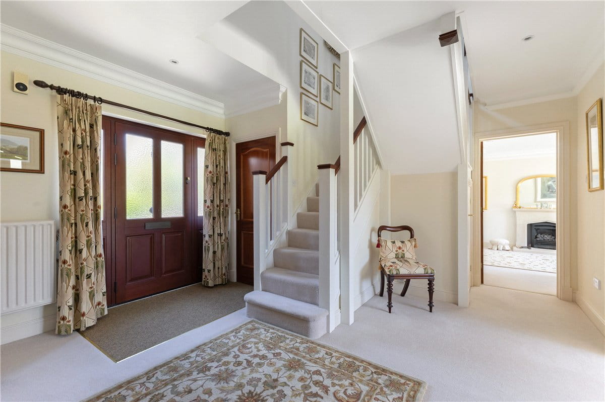 5 bedroom house, Grafton Place, East Grafton SN8 - Available