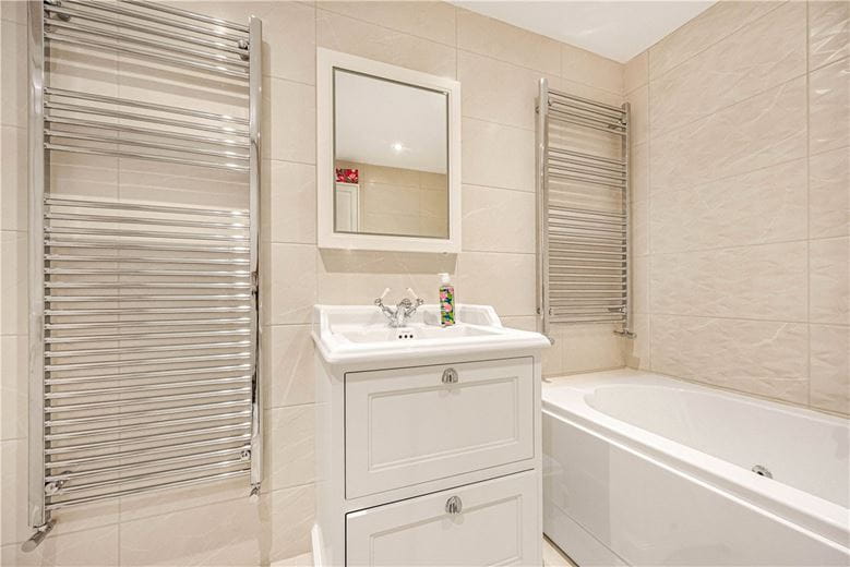 5 bedroom house, Forge Close, Milton Lilbourne SN9 - Available
