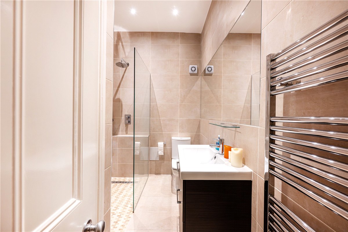 1 bedroom flat, Upper Wimpole Street, Marylebone W1G - Available