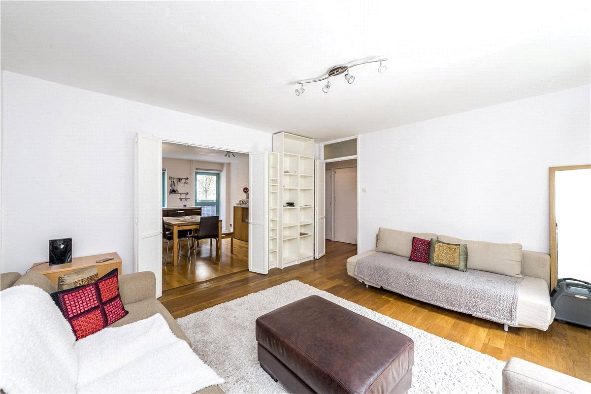 2 bedroom flat, Chapter Street, London SW1P - Available