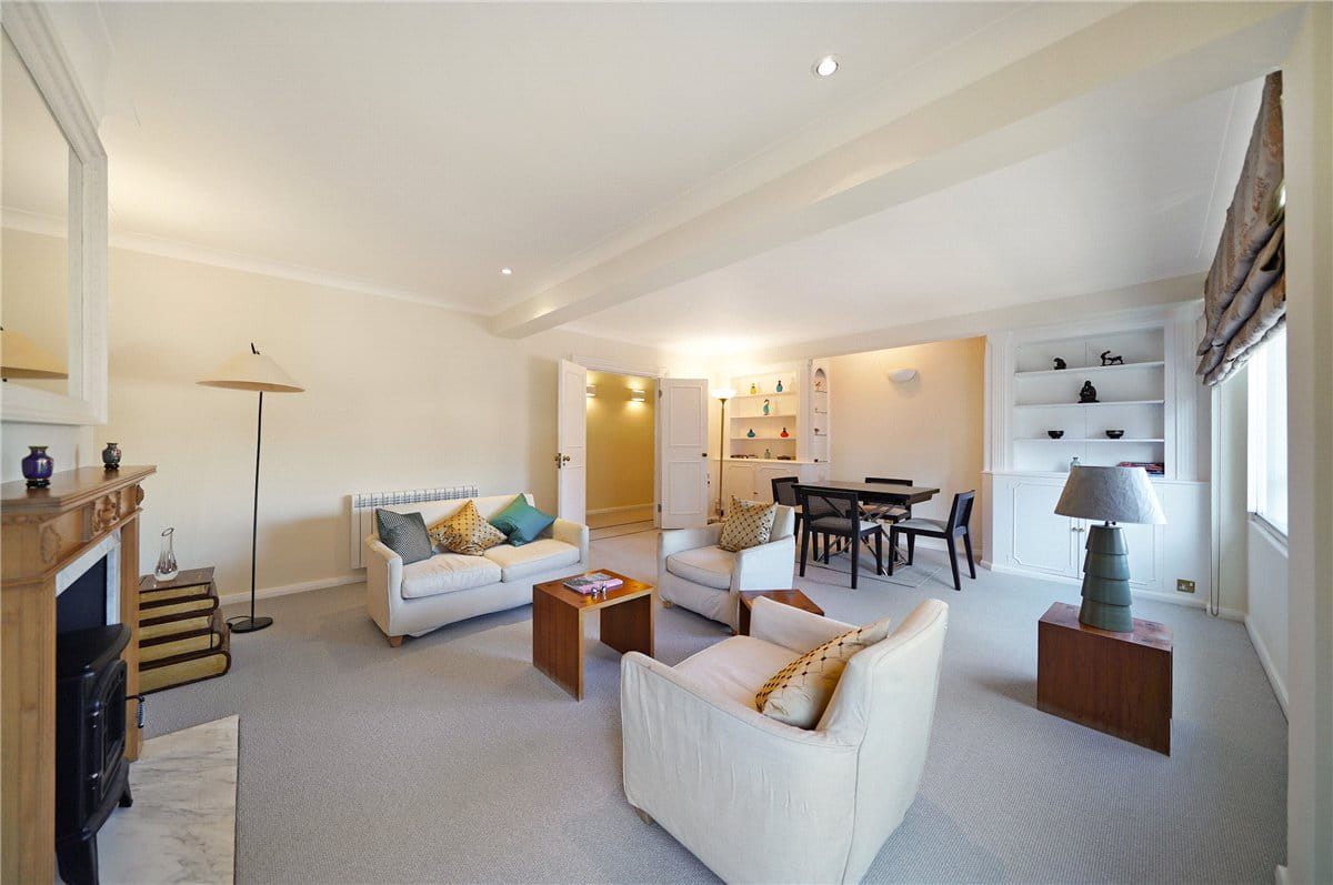 3 bedroom flat, Montagu Street, London W1H - Available