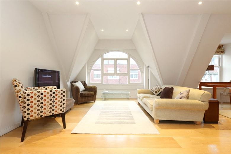 2 bedroom flat, New Cavendish Street, London W1G - Available