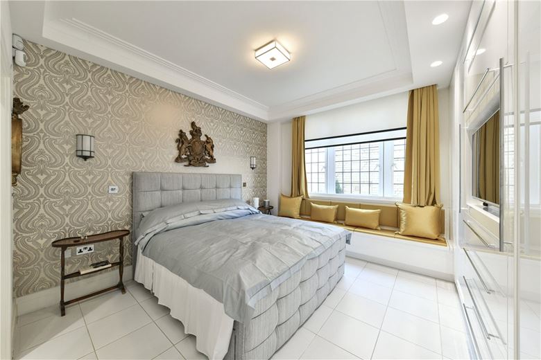 2 bedroom flat, Portland Place, London W1B - Sold