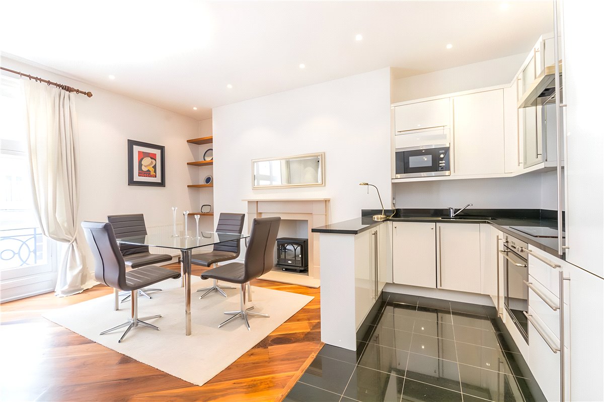 1 bedroom flat, Dunraven Street, Mayfair W1K - Sold