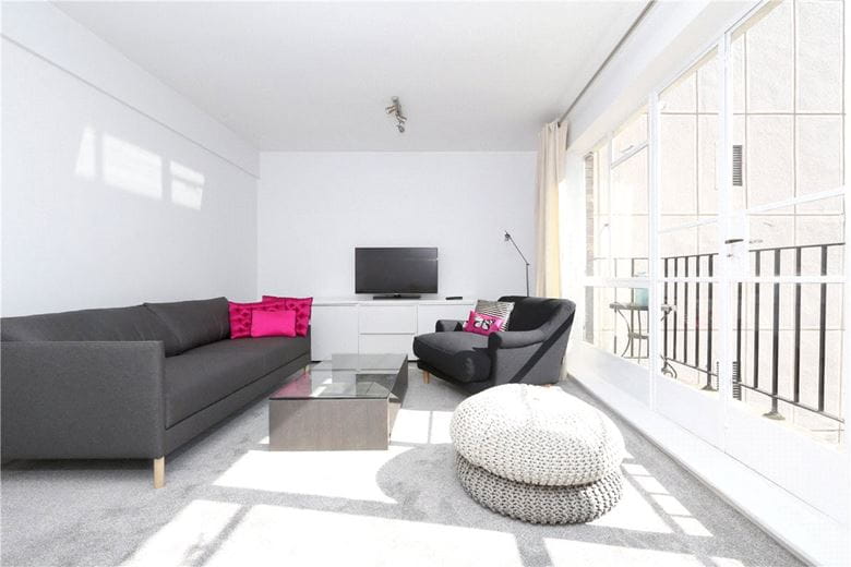 1 bedroom flat, Mansfield Mews, Marylebone W1G - Sold