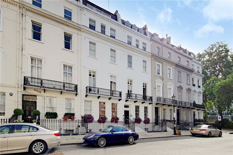 1 bedroom flat, Chesham Place, Belgravia SW1X - Available