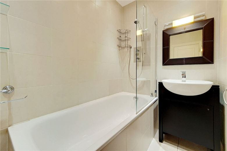 1 bedroom flat, Chesham Place, Belgravia SW1X - Available
