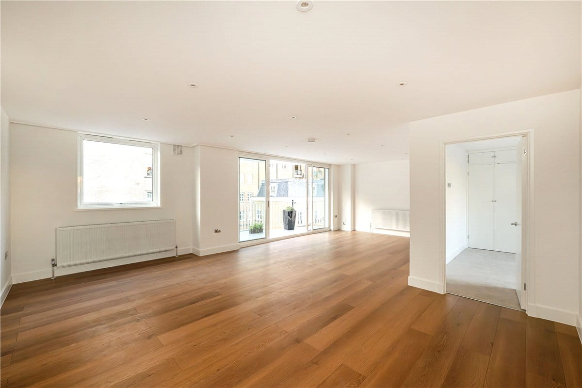 3 bedroom flat, William Mews, Belgravia SW1X - Available