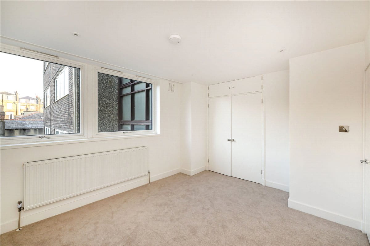 3 bedroom flat, William Mews, Belgravia SW1X - Available