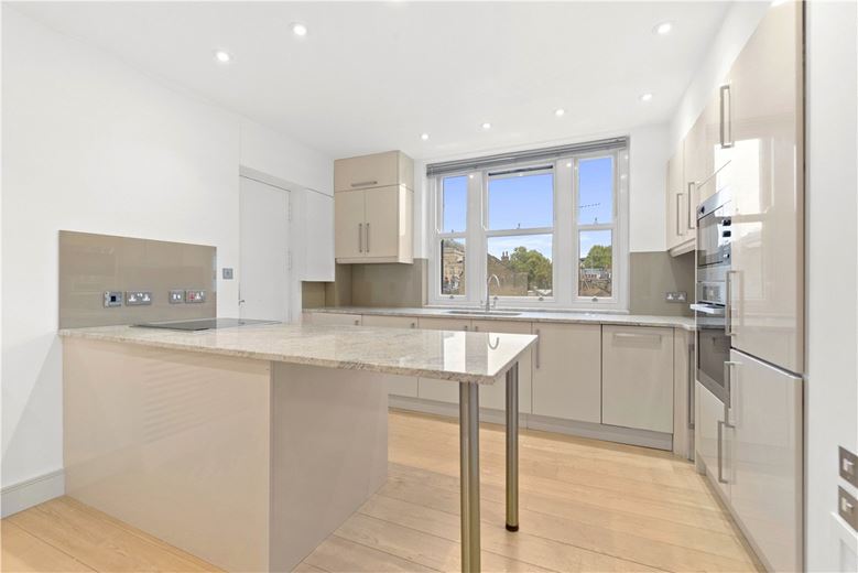 2 bedroom flat, Lowndes Square, Belgravia SW1X - Available