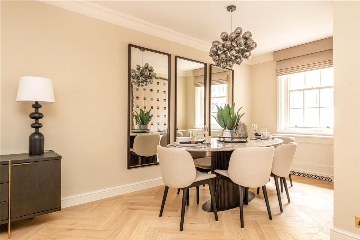 3 bedroom house, Woods Mews, Mayfair W1K - Available