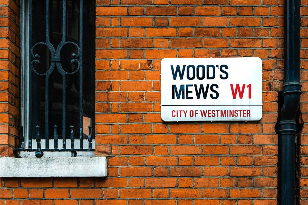 3 bedroom house, Woods Mews, Mayfair W1K - Available