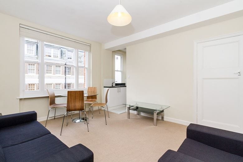 1 bedroom flat, Hill Street, Mayfair W1J - Available