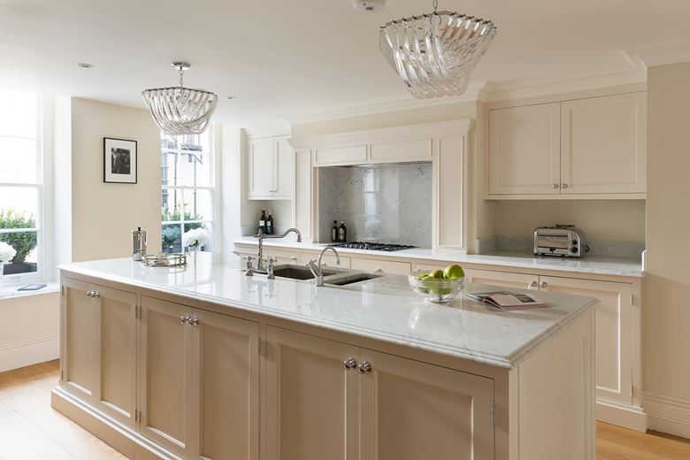 6 bedroom house, Upper Brook Street, Mayfair W1K - Available