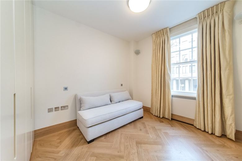 3 bedroom flat, Upper Grosvenor Street, Mayfair W1K - Available