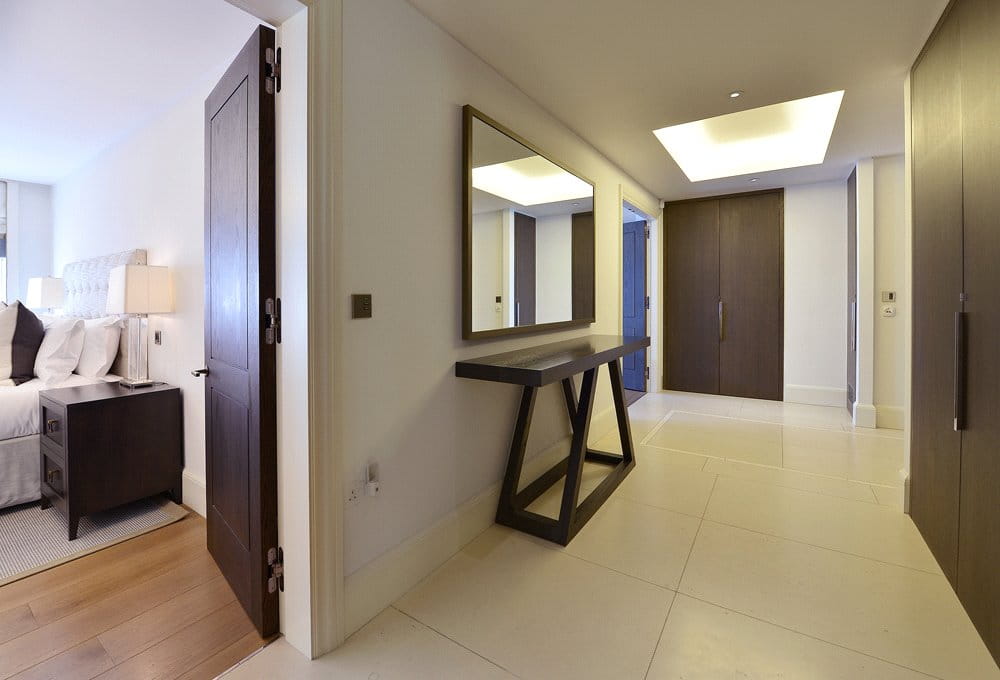 1 bedroom flat, Duke Street, Mayfair W1K - Available