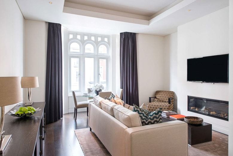 1 bedroom flat, Green Street, London W1K - Available