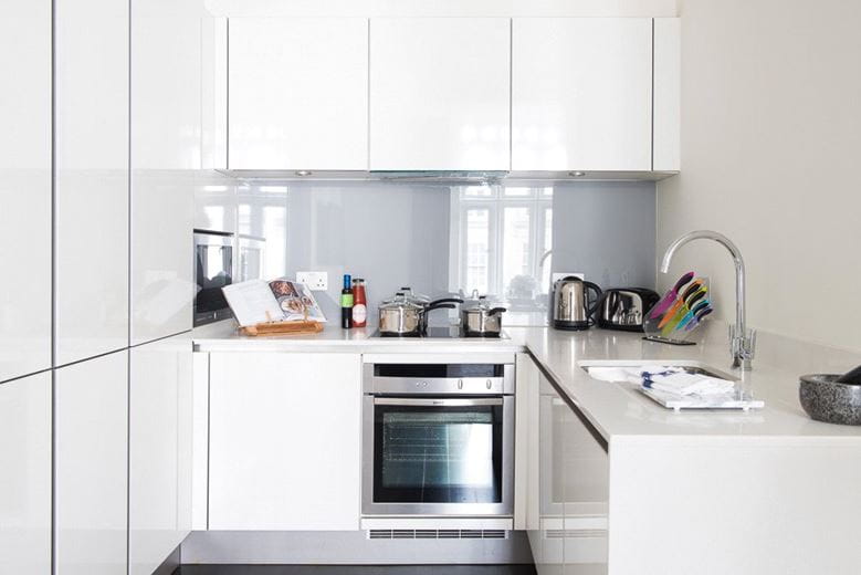 1 bedroom flat, Green Street, London W1K - Available