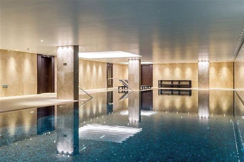 1 bedroom flat, Crown Square, 1 Tower Bridge SE1 - Available