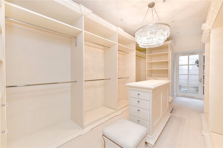 4 bedroom flat, Upper Grosvenor Street, Mayfair W1K - Available
